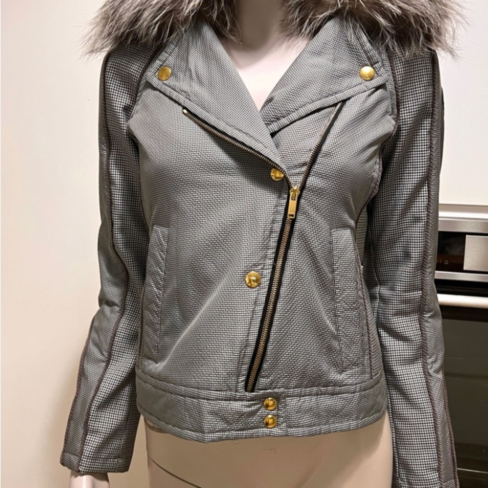 Gucci  coat with fur lining size 42